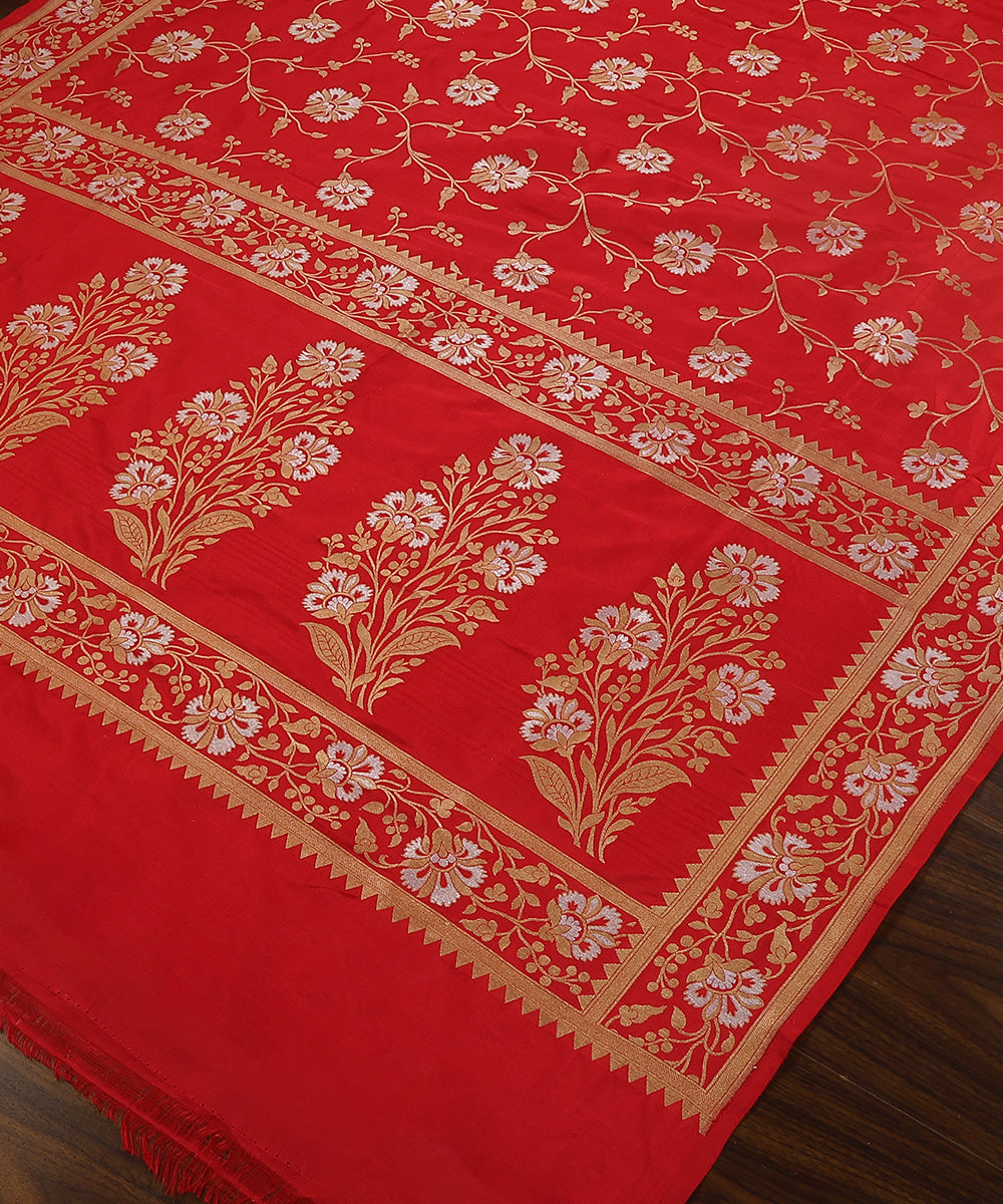 Handloom_Red_Pure_Katan_Silk_Jangla_Banarasi_Dupatta_With_Sona_Rupa_Zari_WeaverStory_03