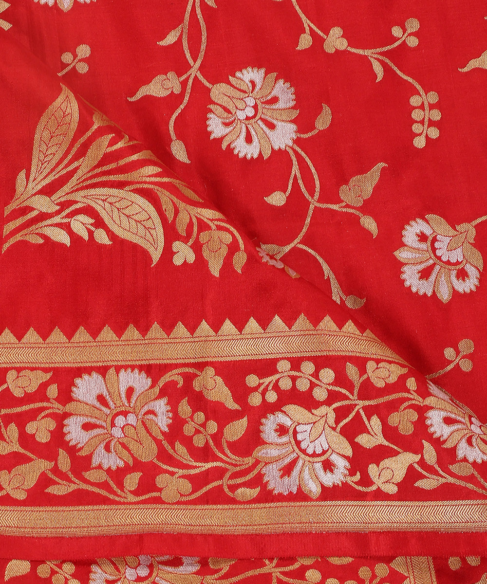 Handloom_Red_Pure_Katan_Silk_Jangla_Banarasi_Dupatta_With_Sona_Rupa_Zari_WeaverStory_04