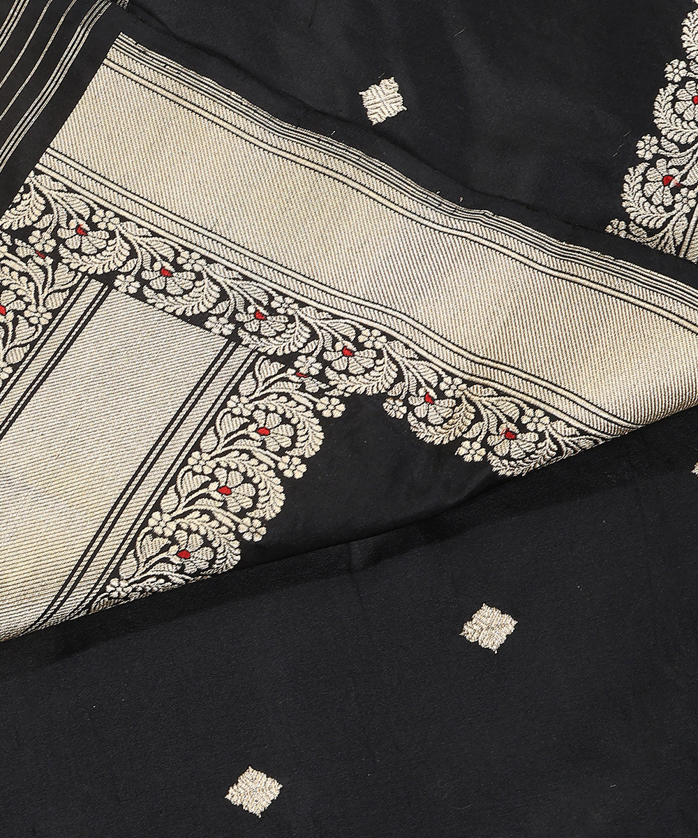 Handloom_Black_Pure_Katan_Silk_Banarasi_Dupatta_With_Kadhwa_Boota_And_Floral_Meenakari_Border_WeaverStory_04