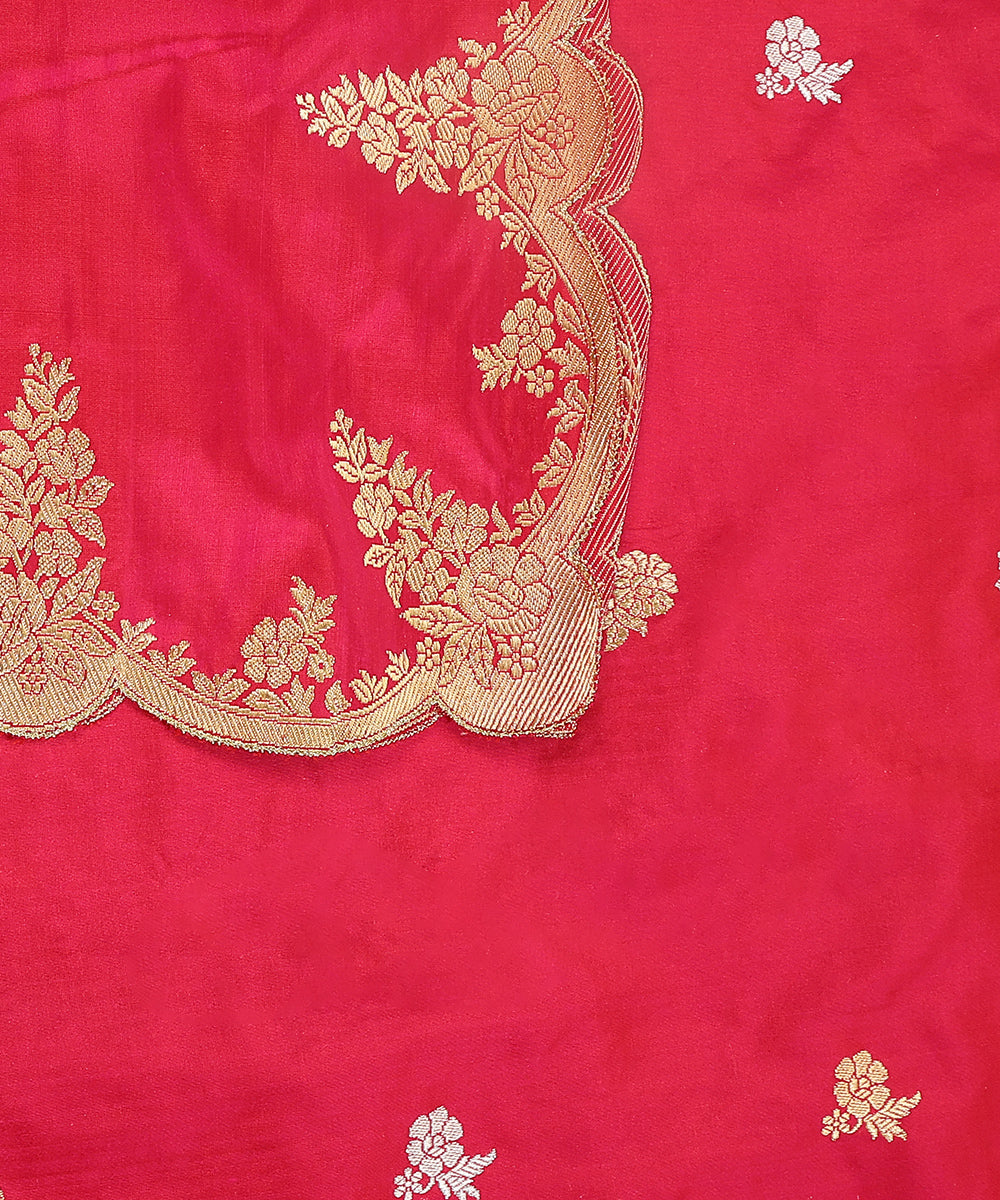 Pink_Handloom_Pure_Katan_Silk_Banarasi_Dupatta_With_Scalloped_Border_And_Booti_WeaverStory_04