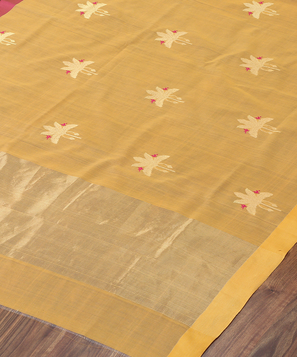 Yellow_Handloom_Cotton_Silk_Eknaliya_Chanderi_Dupatta_With_Gold_Leaf_and_Birds_Motif_WeaverStory_03