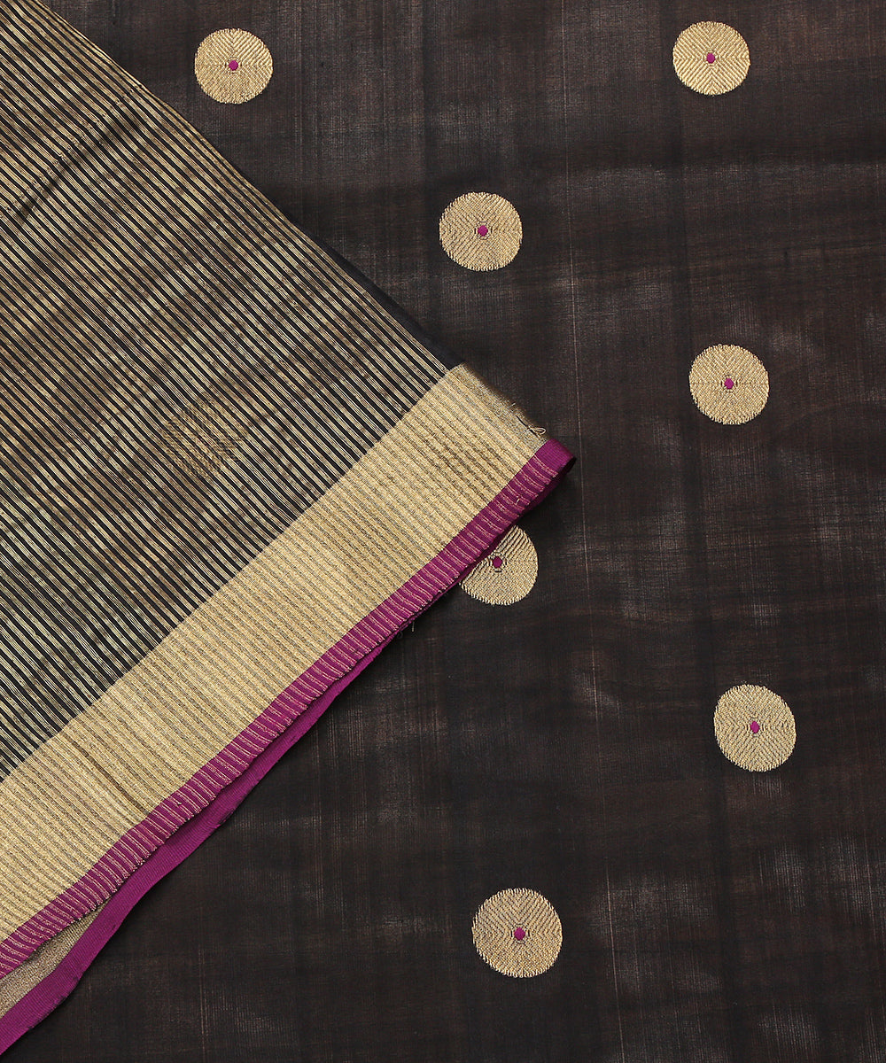 Handloom_Black_Eknaliya_Chanderi_Silk_Dupatta_With_Asharfi_Booti_WeaverStory_04