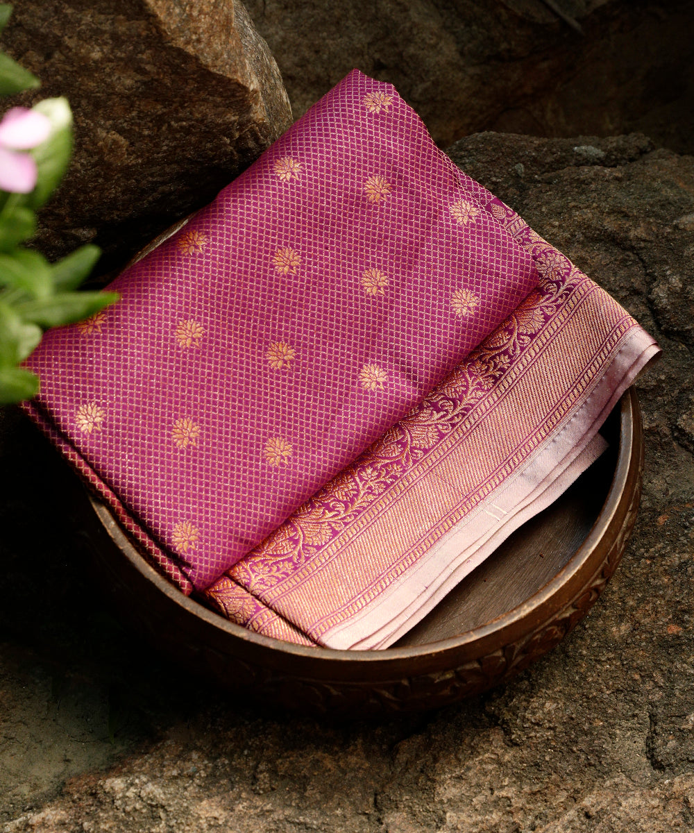 Pink_Handloom_Pure_Katan_Silk_Zari_Tanchoi_Banarasi_Dupatta_WeaverStory_01