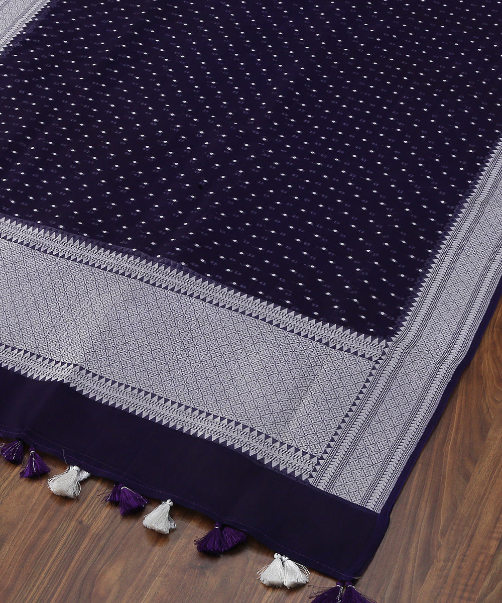 Navy_Blue_Handloom_Organza_Banarasi_Dupatta_With_Silver_Zari_Booti_WeaverStory_03