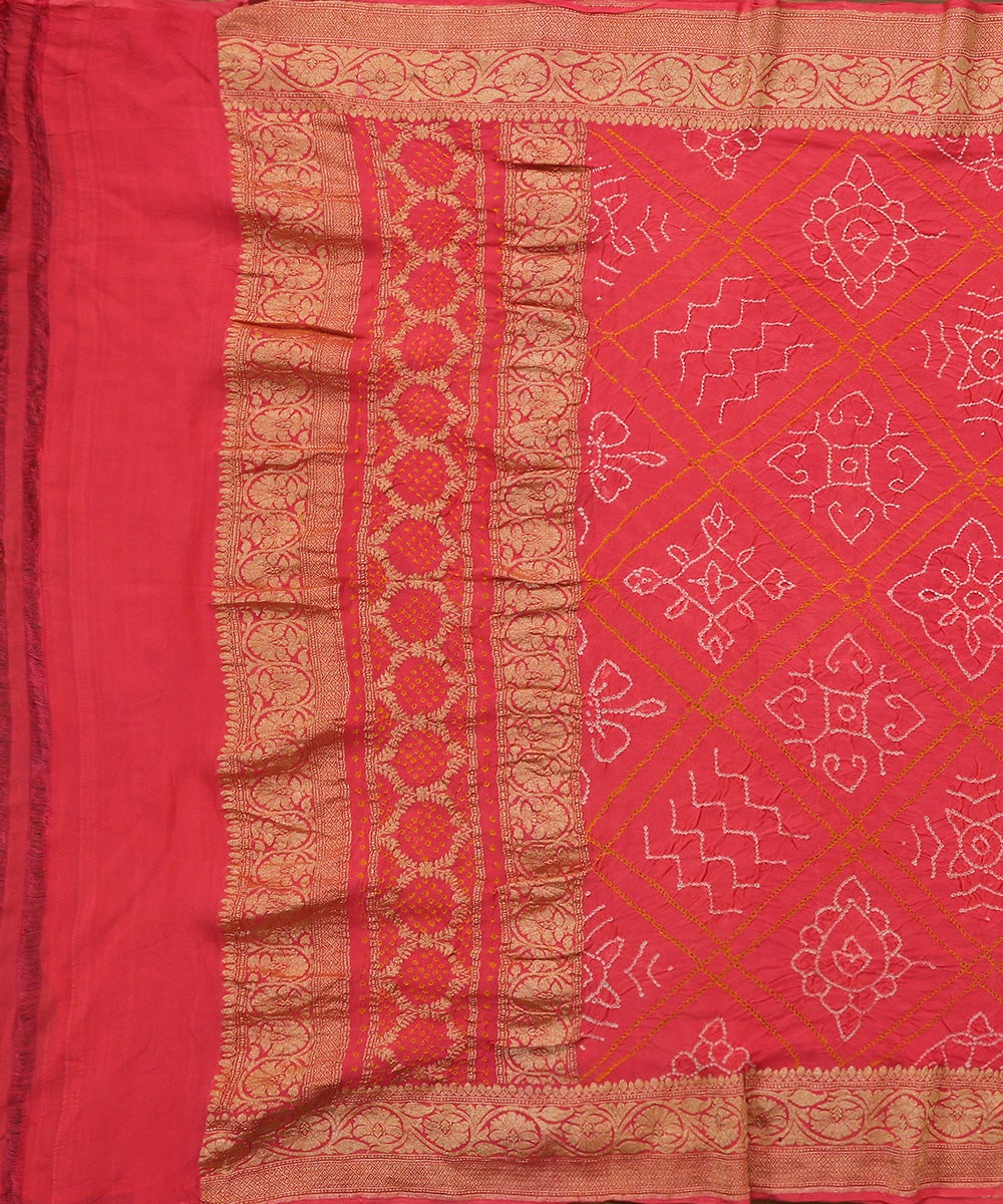 Handloom_Banarasi_Bandhej_Dupatta_in_Peach_with_Kadhwa_Floral_Motifs_WeaverStory_02