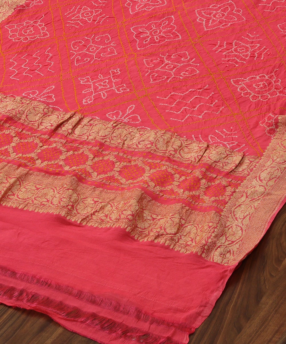 Handloom_Banarasi_Bandhej_Dupatta_in_Peach_with_Kadhwa_Floral_Motifs_WeaverStory_03