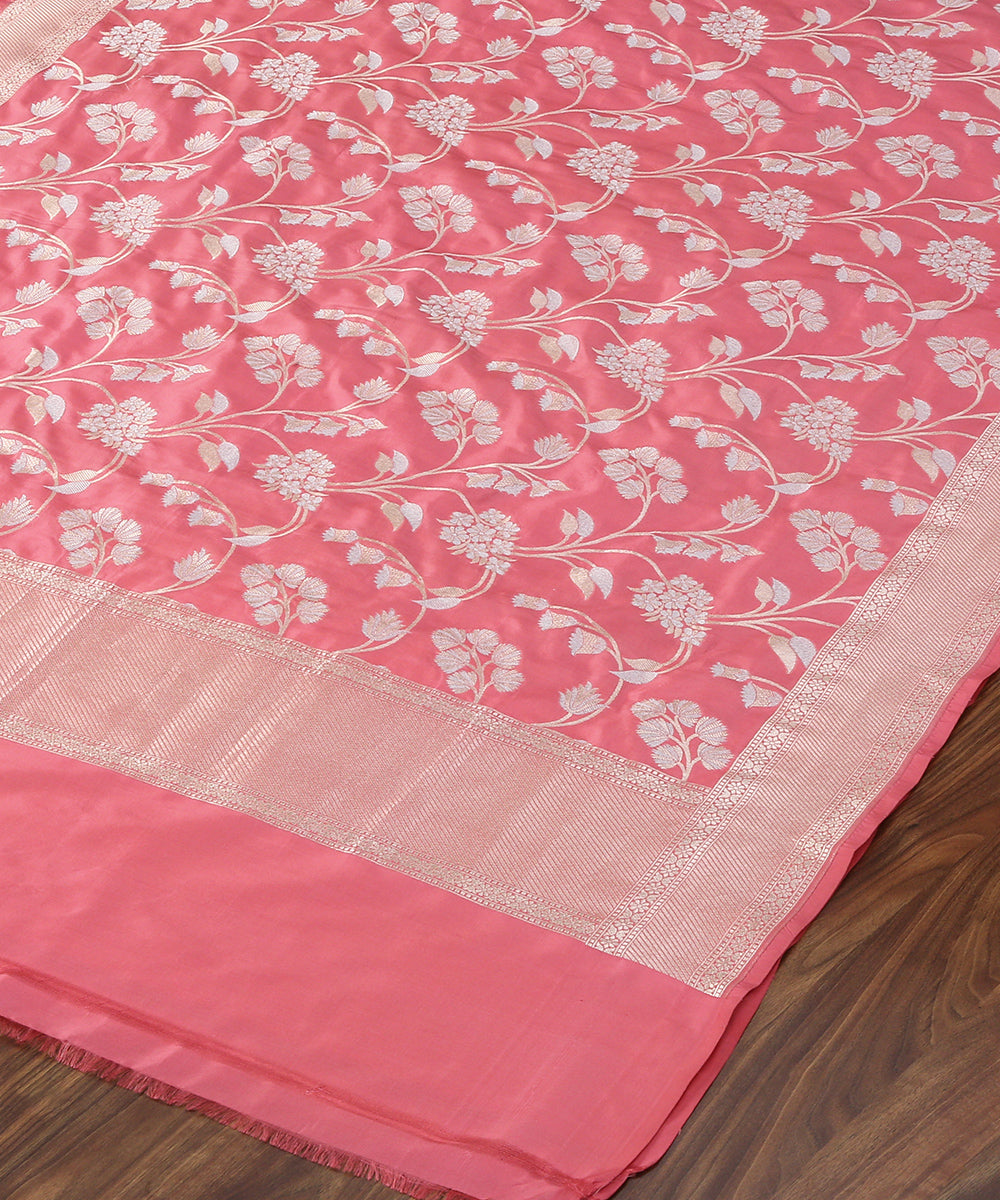 Pink_Handloom_Cutwork_Pure_Katan_Silk_Banarasi_Dupatta_with_Floral_Jaal_WeaverStory_03