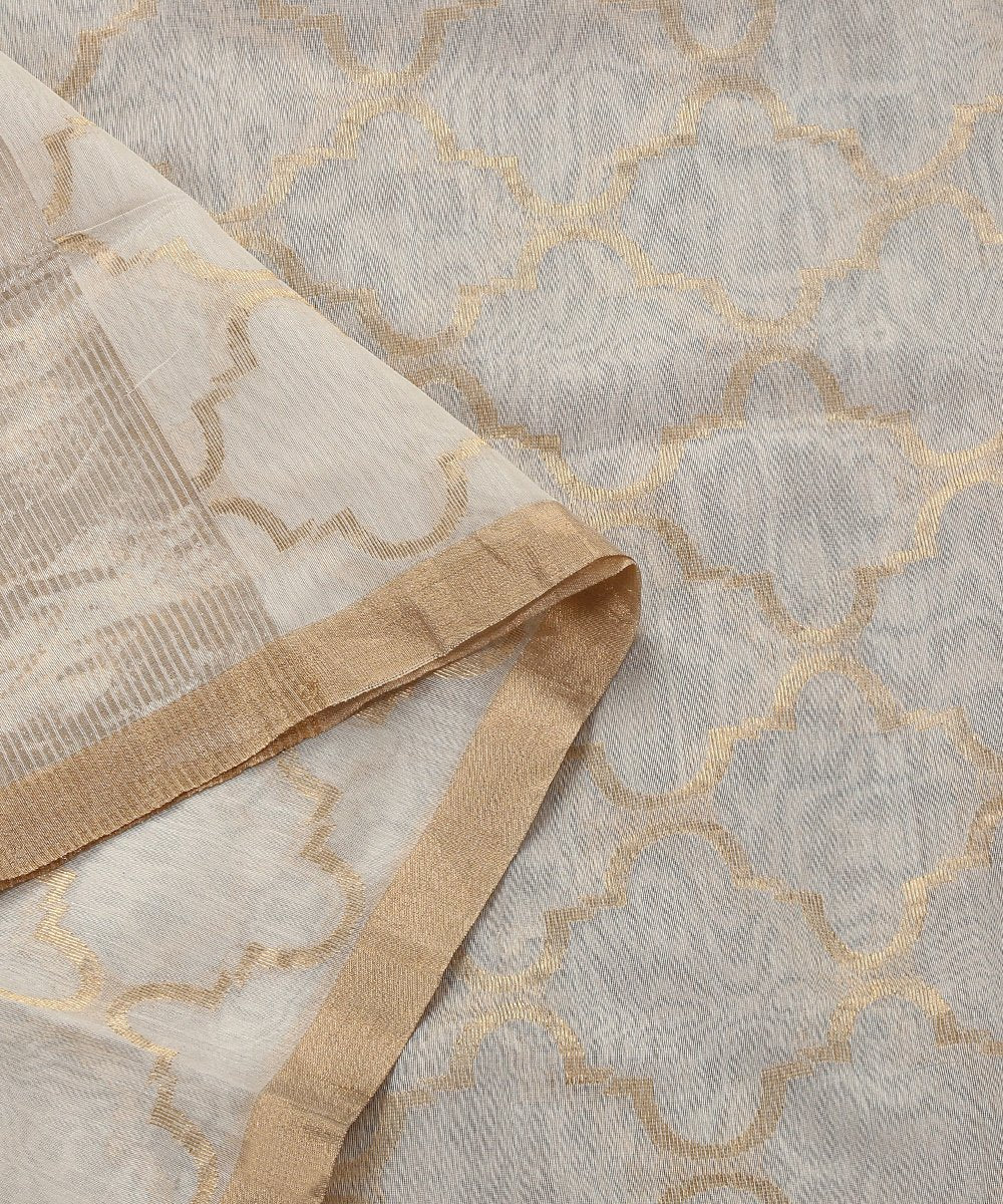 Handloom_Off-white_Cotton_Donaliya_Geometric_Pattern_Chanderi_Dupatta_WeaverStory_04