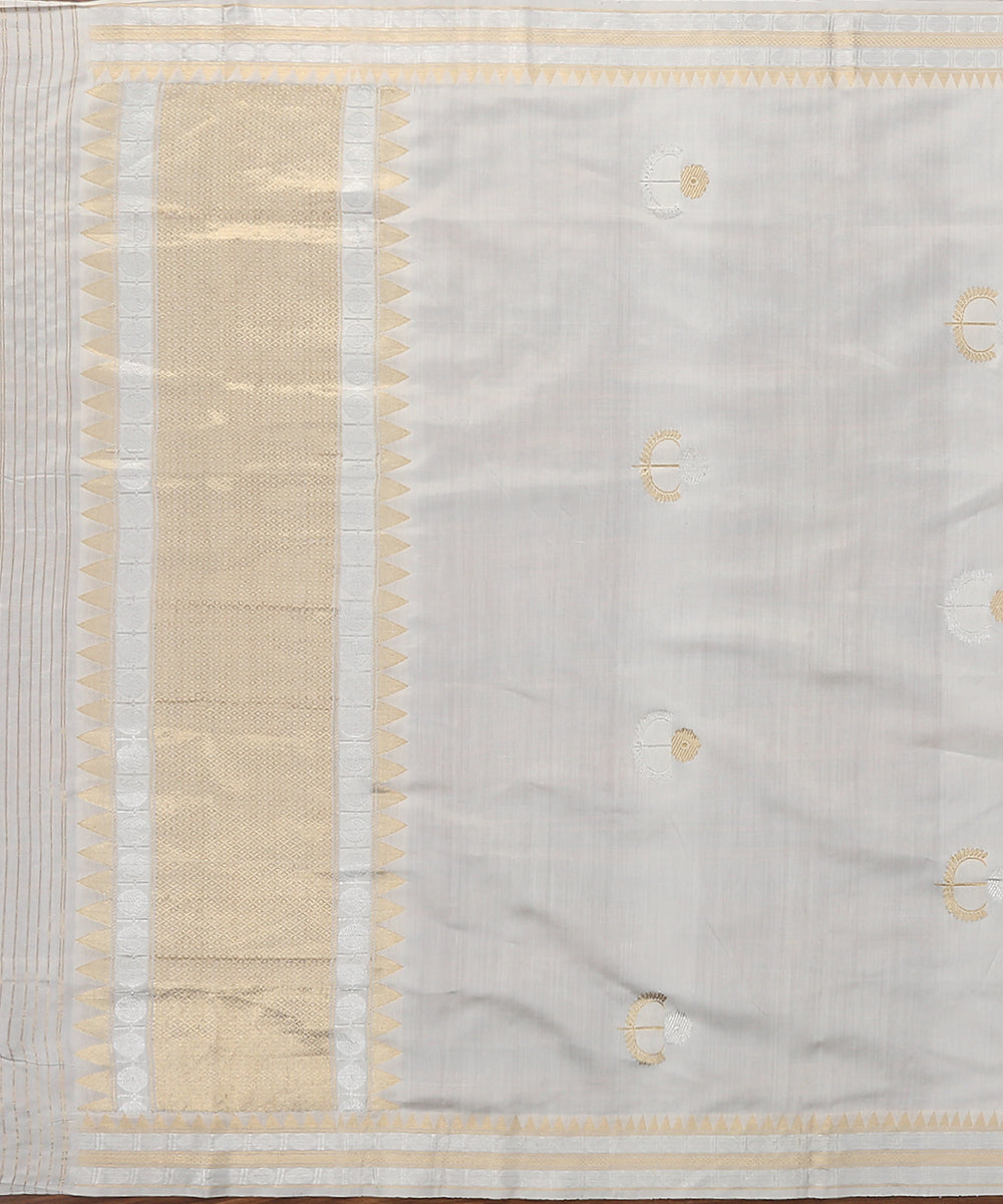 Offwhite_Handloom_Chiniya_Silk_Banarasi_Dupatta_With_Gold_Silver_Zari_Border_WeaverStory_02