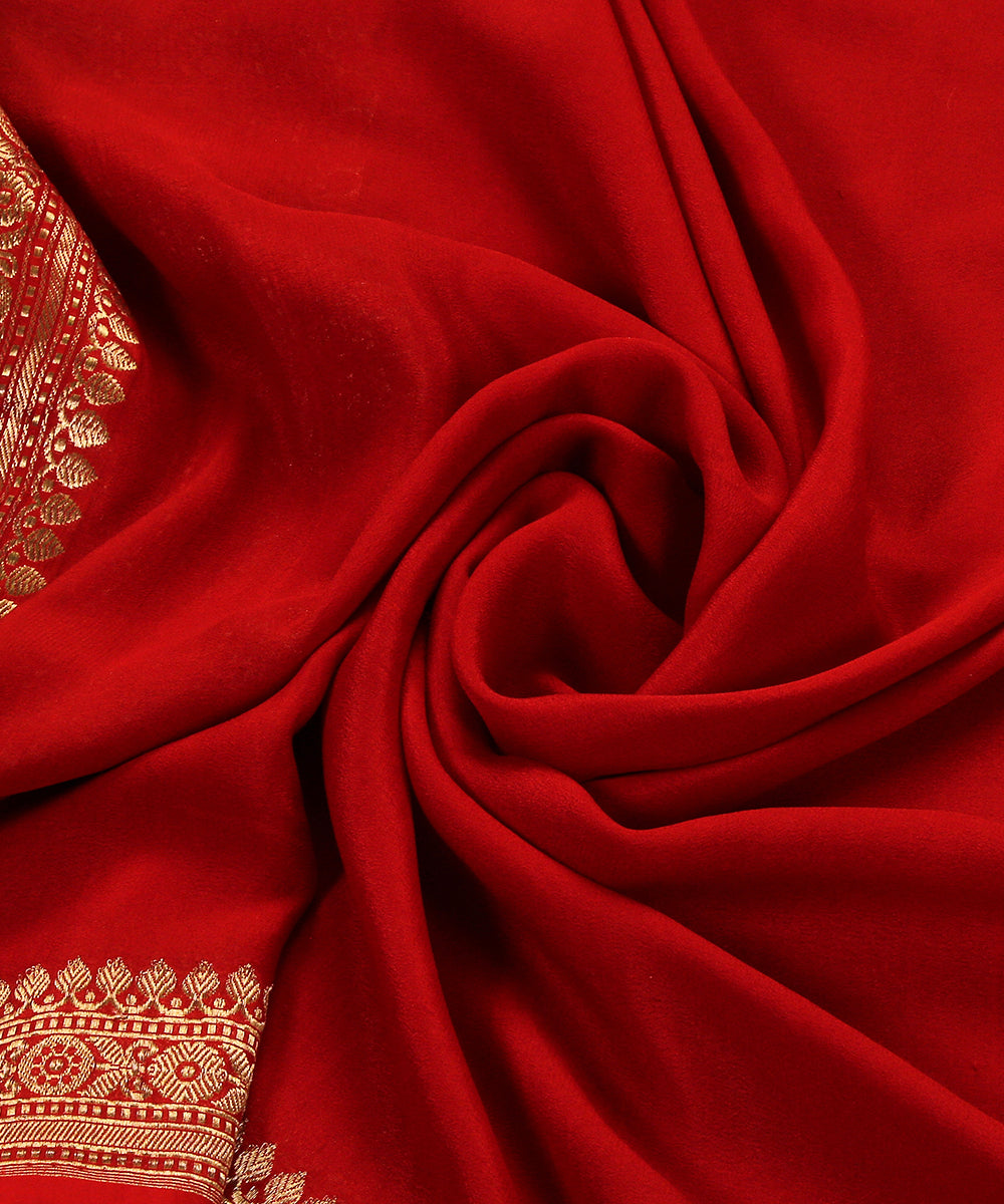 Red_Handloom_Georgette_Banarasi_Dupatta_with_floral_Zari_Border_WeaverStory_05