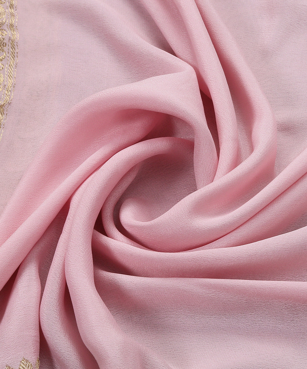 Light_Pink_Handloom_Georgette_Banarasi_Dupatta_With_Kadhwa_Border_WeaverStory_05