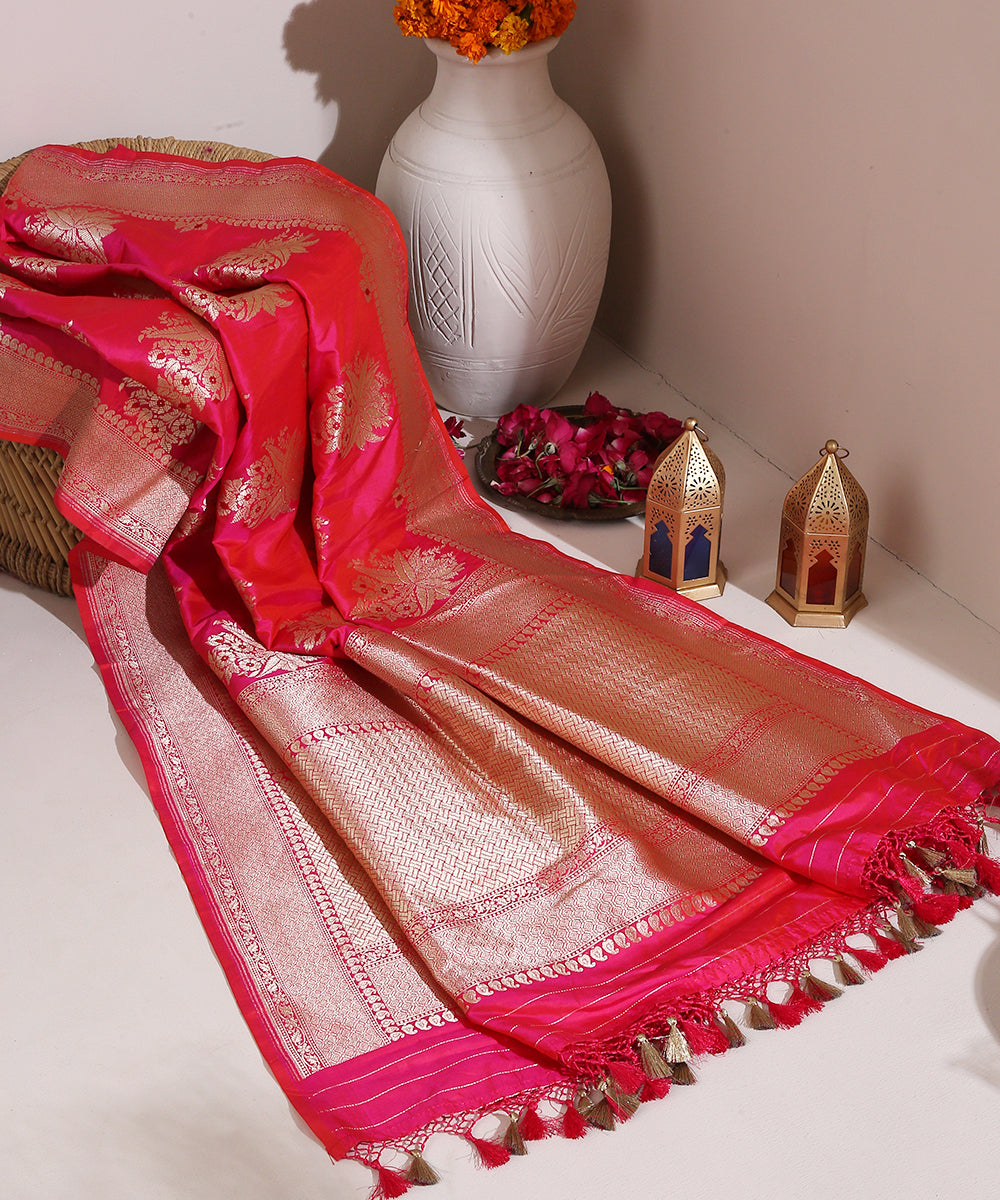 Rani_Pink_Handloom_Banarasi_Katan_Silk_Dupatta_with_Floral_Bunches_WeaverStory_01