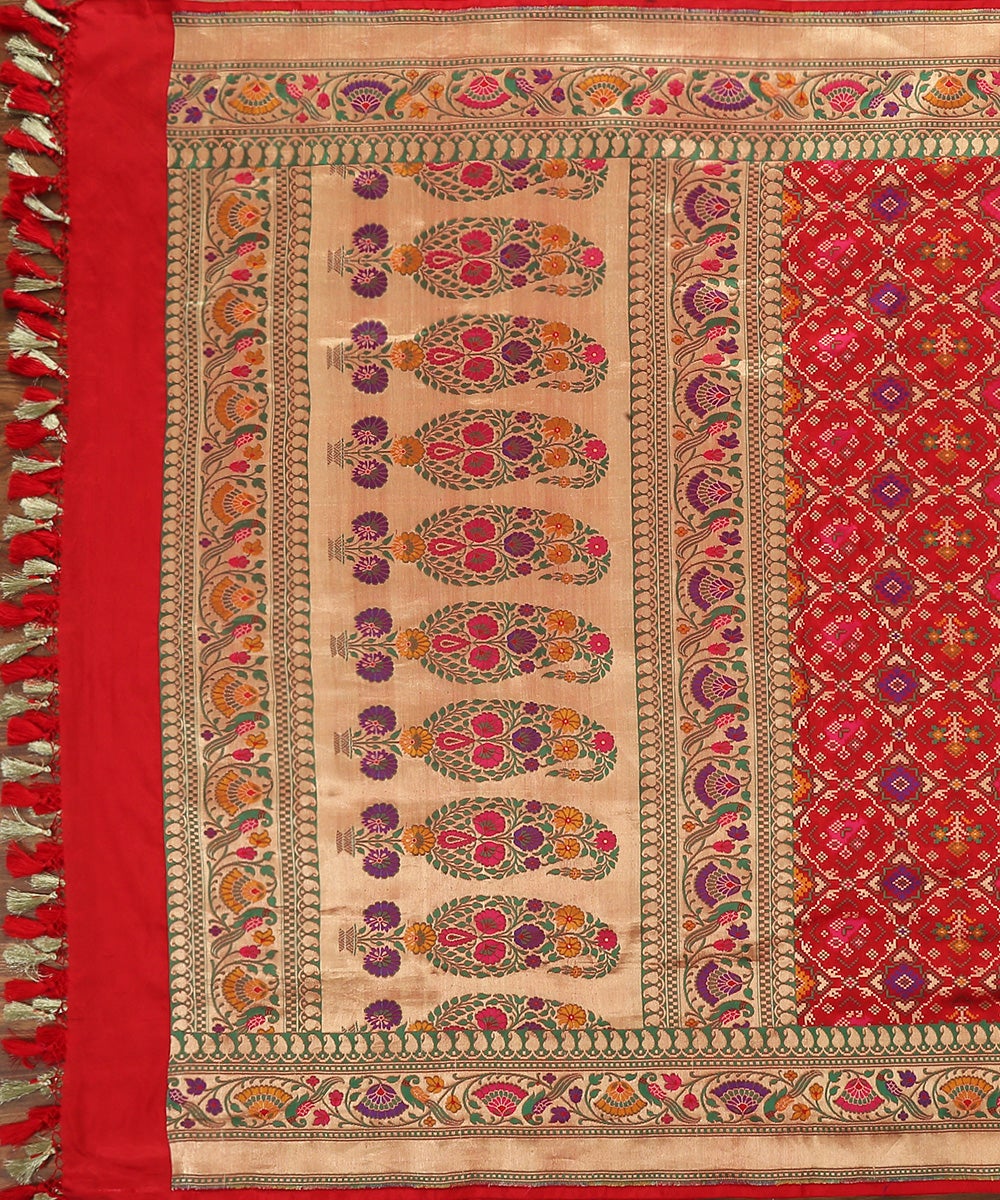 Red_Handloom_Pure_Katan_Silk_Cutwork_Patola_Banarasi_Dupatta_With_Meenakari_Design_WeaverStory_02