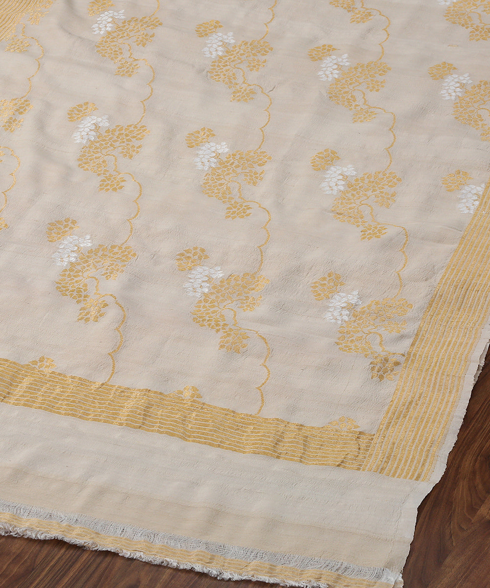 Beige_Handloom_Tussar_Georgette_Banarasi_Dupatta_with_Kadhwa_Weave_WeaverStory_03