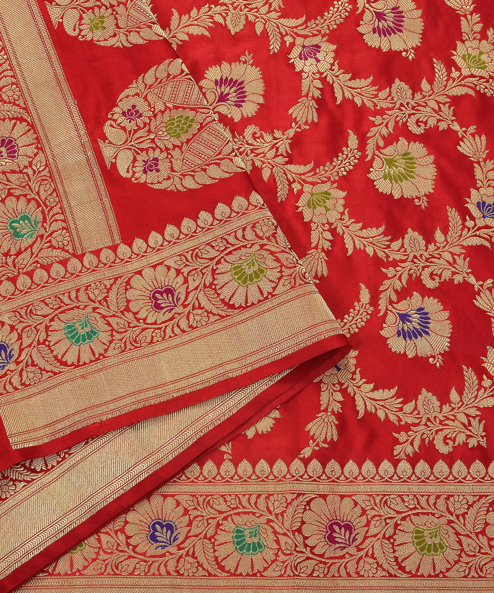 Handloom_Red_Pure_Katan_Silk_Banarasi_Dupatta_with_Real_Zari_Meenakari_WeaverStory_04