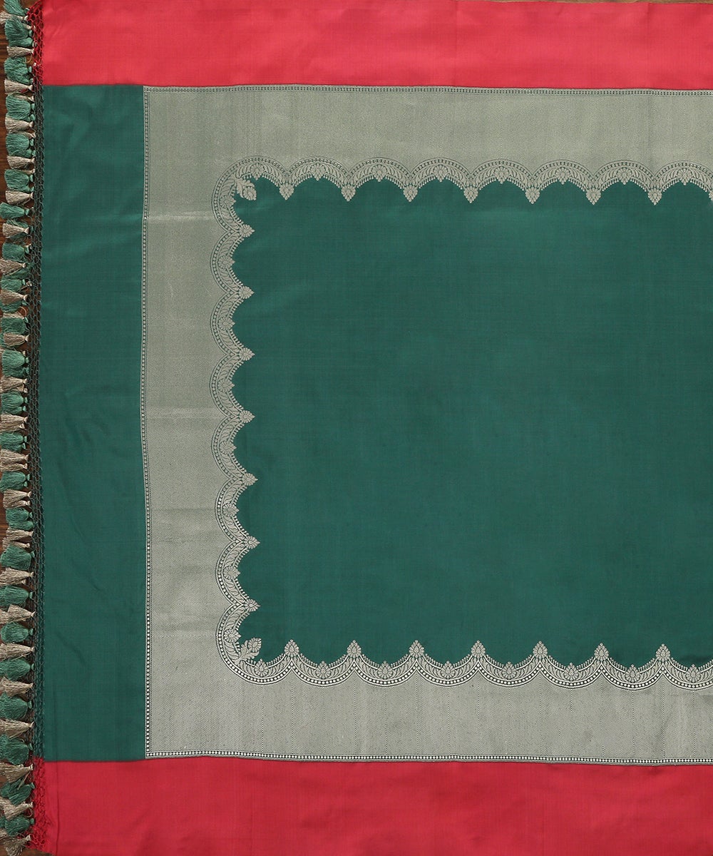 Teal_Green_Handloom_Pure_Katan_Silk_Kadhwa_Banarasi_Dupatta_With_Silver_Zari_Pink_Border_WeaverStory_02