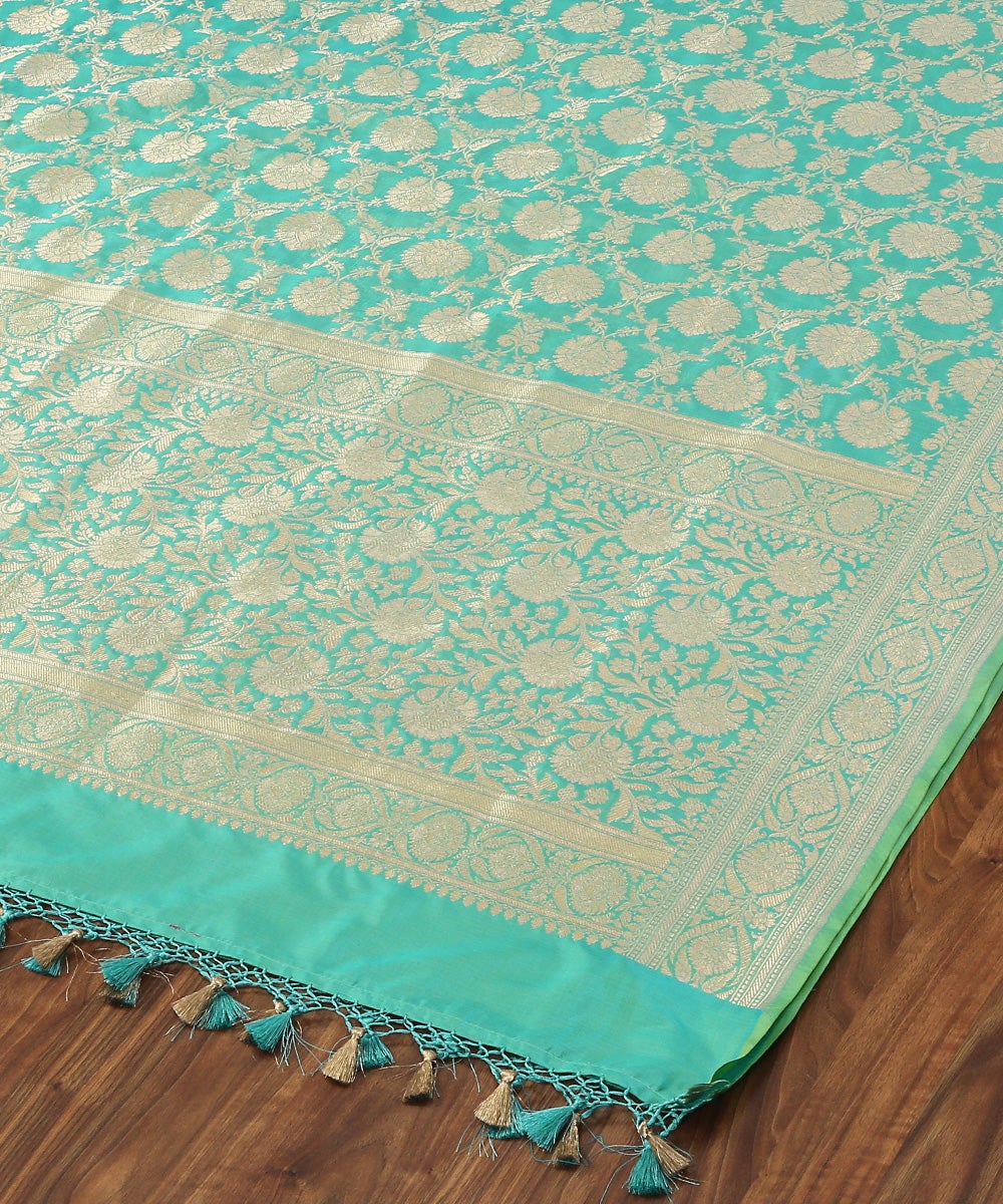Sea_Green_Handloom_Pure_Katan_Silk_Cutwork_Banarasi_Dupatta_with_Floral_Jaal_WeaverStory_03