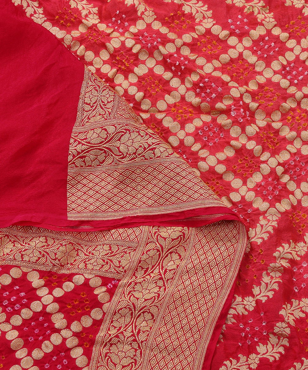 Pink_And_Orange_Dual_Tone_Georgette_Cutwork_Handloom_Banarasi_Bandhej_Dupatta_with_Golden_Zari_Jaal_WeaverStory_04
