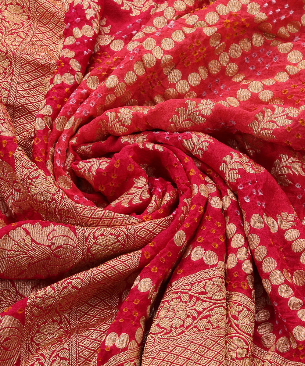 Pink_And_Orange_Dual_Tone_Georgette_Cutwork_Handloom_Banarasi_Bandhej_Dupatta_with_Golden_Zari_Jaal_WeaverStory_05