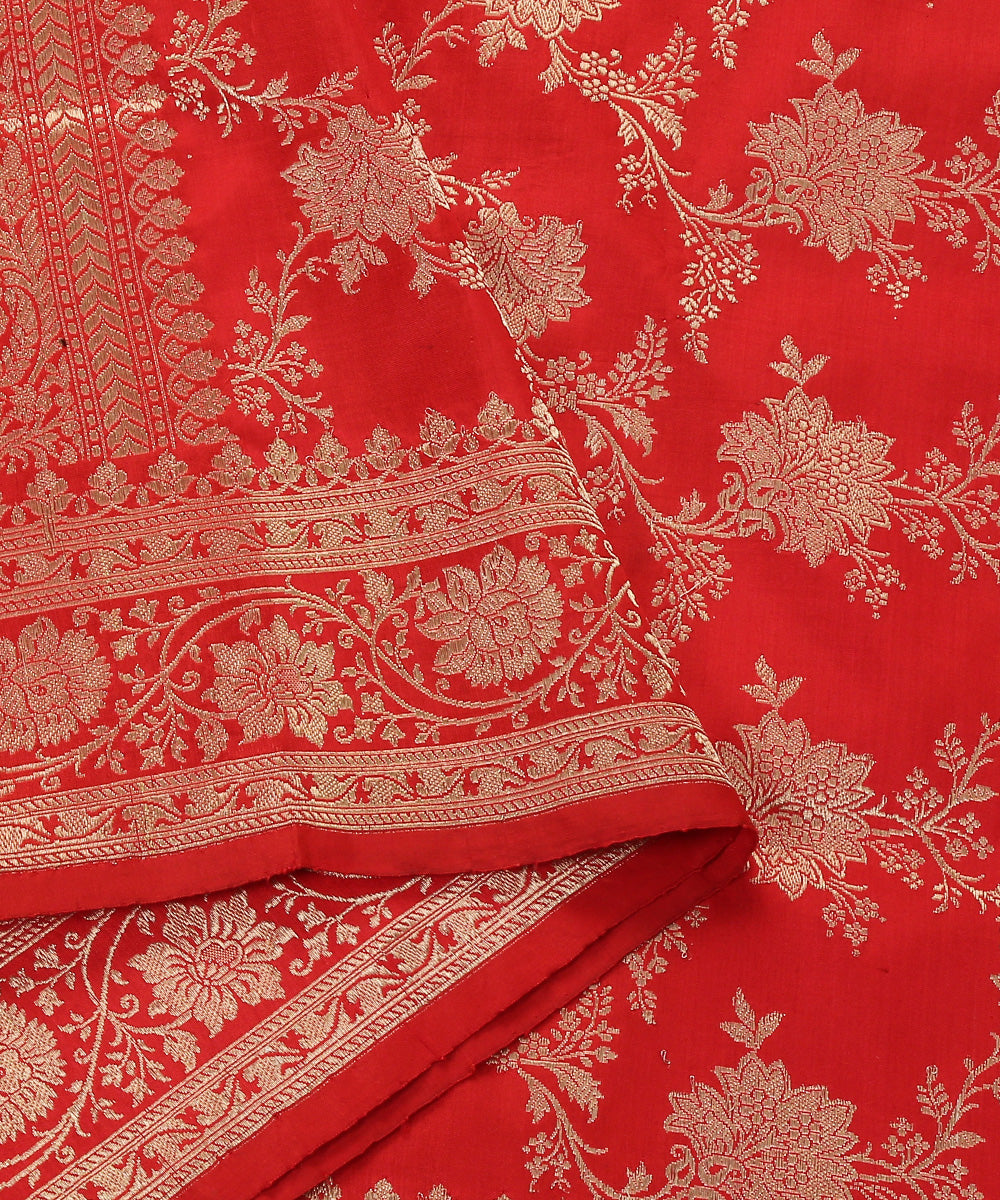 Red_Handloom_Pure_Katan_Silk_Banarasi_Dupatta_with_Floral_Jaal_WeaverStory_04
