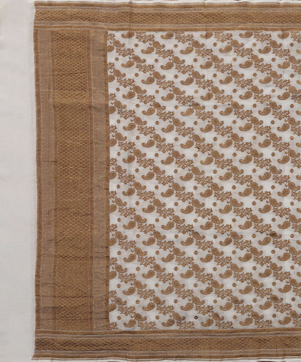 Handloom_White_Georgette_Banarasi_Dupatta_with_Floral_Zari_Jaal_WeaverStory_02