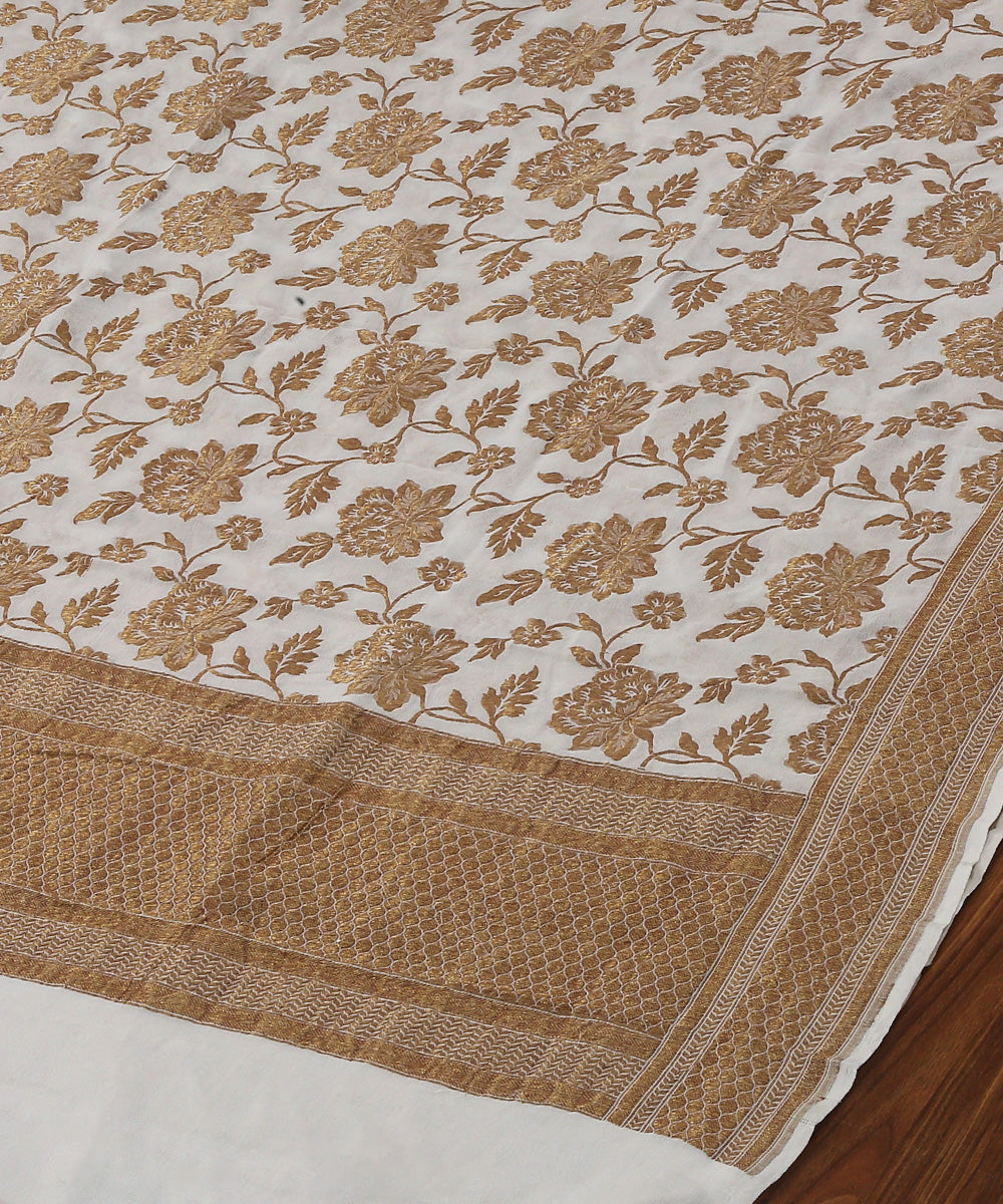 White_Handloom_Georgette_Banarasi_Dupatta_with_Floral_Zari_Jaal_WeaverStory_03