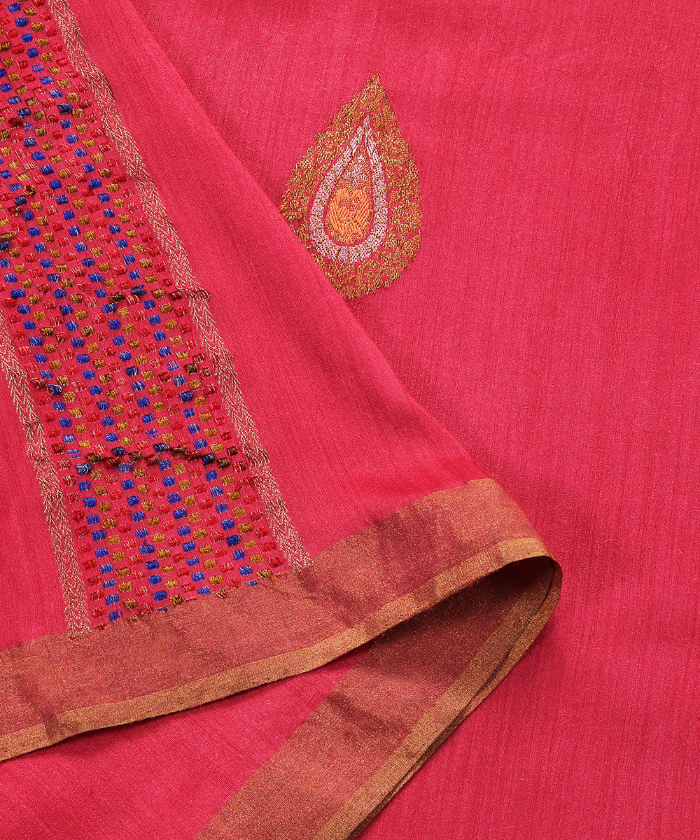 Pink_Handloom_Moonga_Silk_Banarasi_Dupatta_with_Paisley_Booti_WeaverStory_04