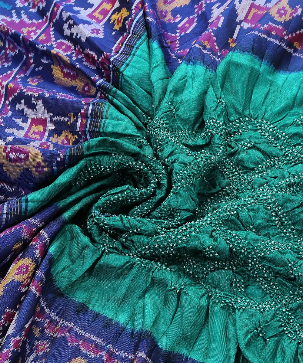 Handloom_Green_and_Blue_Dual_tone_Mulberry_Silk_Ikat_Bandhej_Dupatta_WeaverStory_05