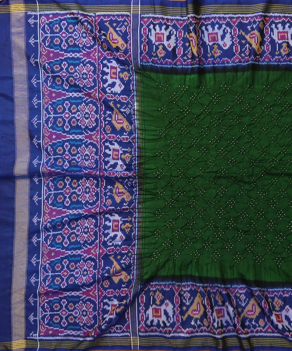Handloom_Green_and_Blue_Dual_tone_Mulberry_Silk_Ikat_Bandhej_Dupatta_WeaverStory_02
