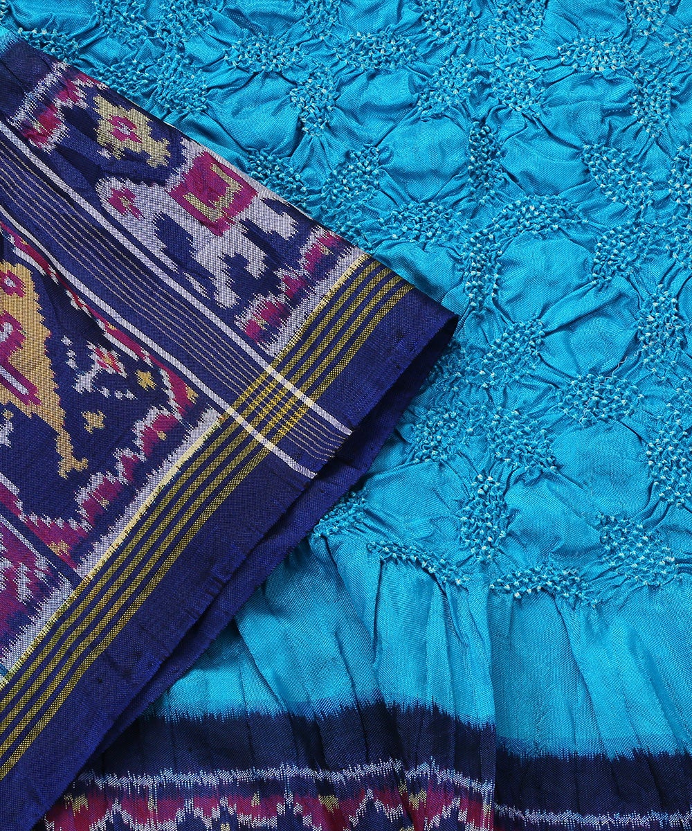 Blue_Dual_tone_Handloom_Mulberry_Silk_Ikat_Bandhej_Dupatta_WeaverStory_04