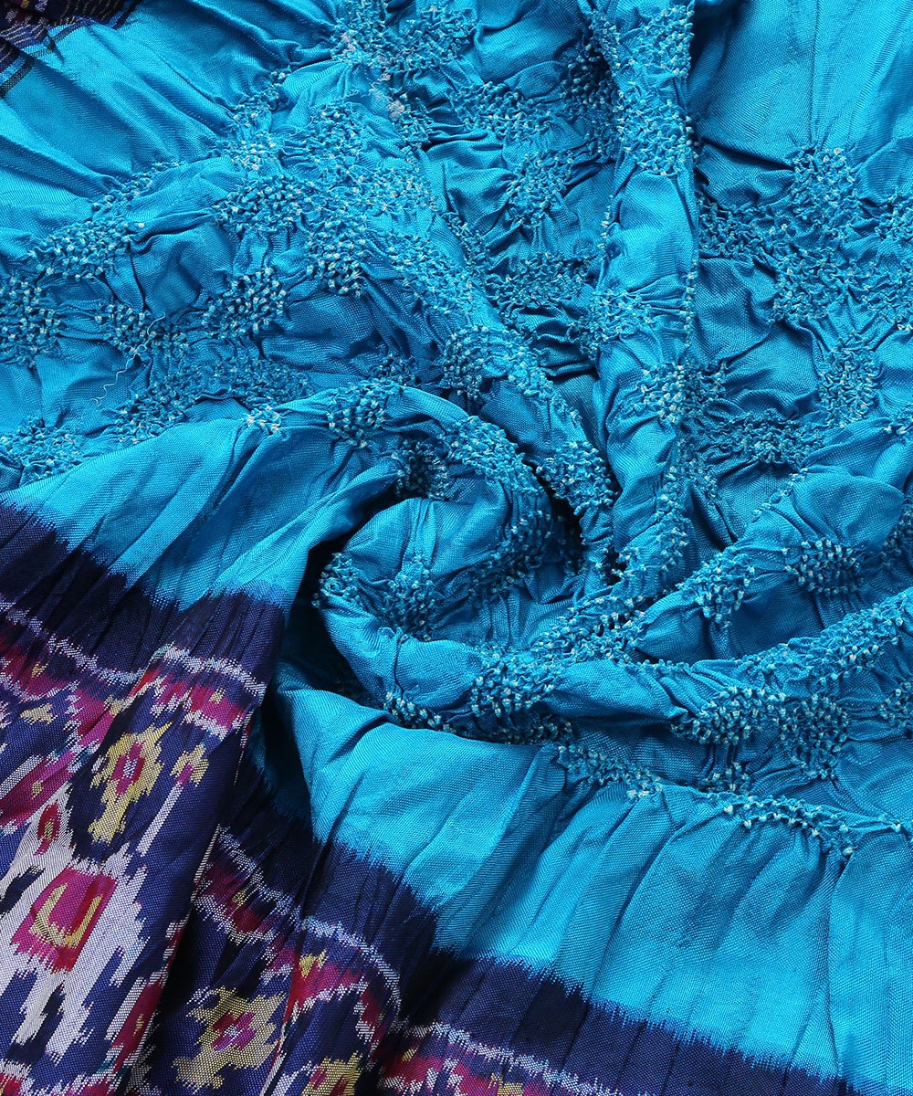 Blue_Dual_tone_Handloom_Mulberry_Silk_Ikat_Bandhej_Dupatta_WeaverStory_05