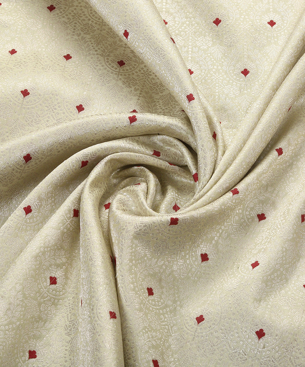 Handloom_Yellow_Pure_Katan_Silk_Kimkhab_Banarasi_Dupatta_With_Red_Meenakari_and_Silver_Zari_WeaverStory_05