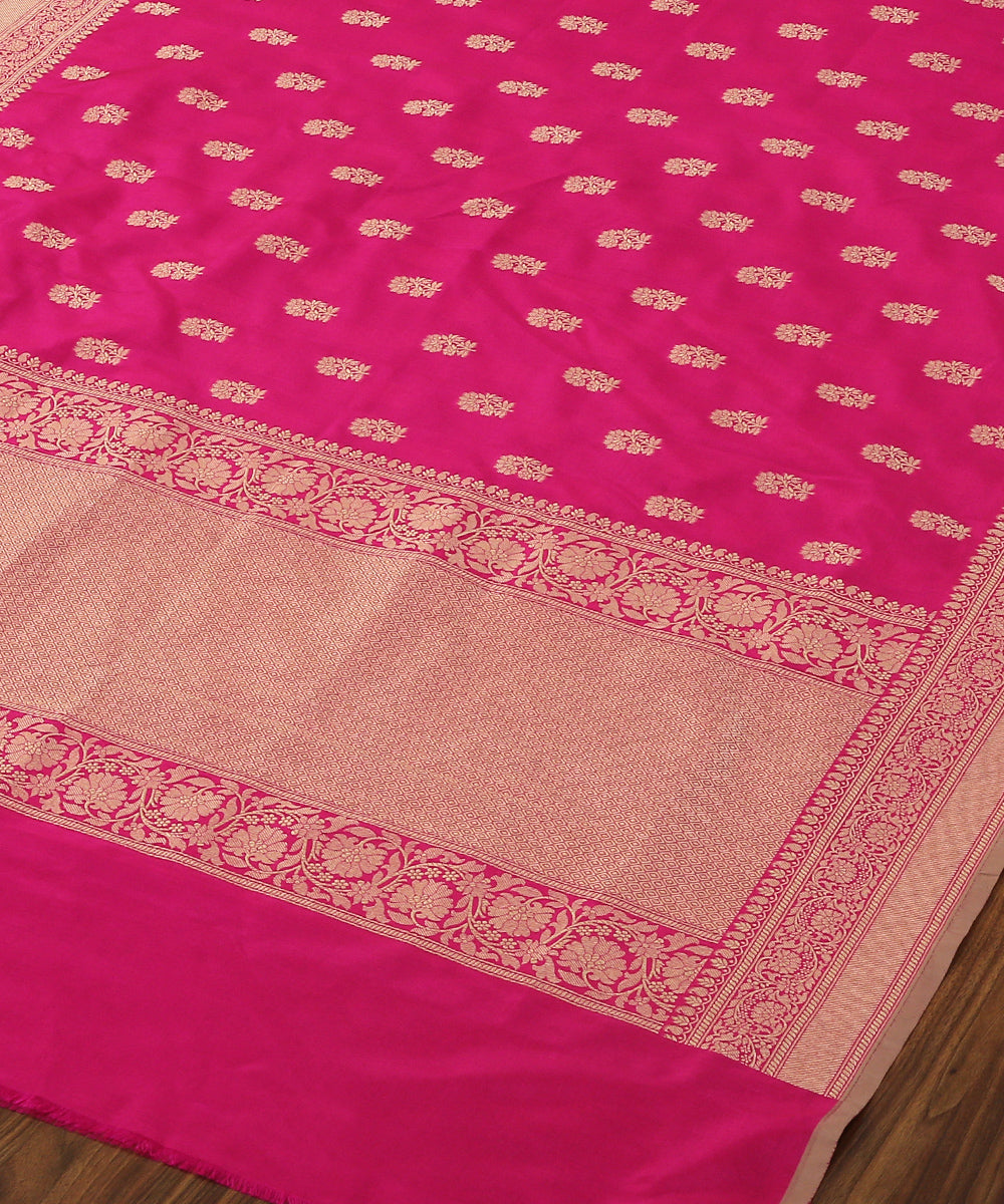 Handloom_Pink_Katan_Georgette_Banarasi_Dupatta_with_Floral_Booti_WeaverStory_03