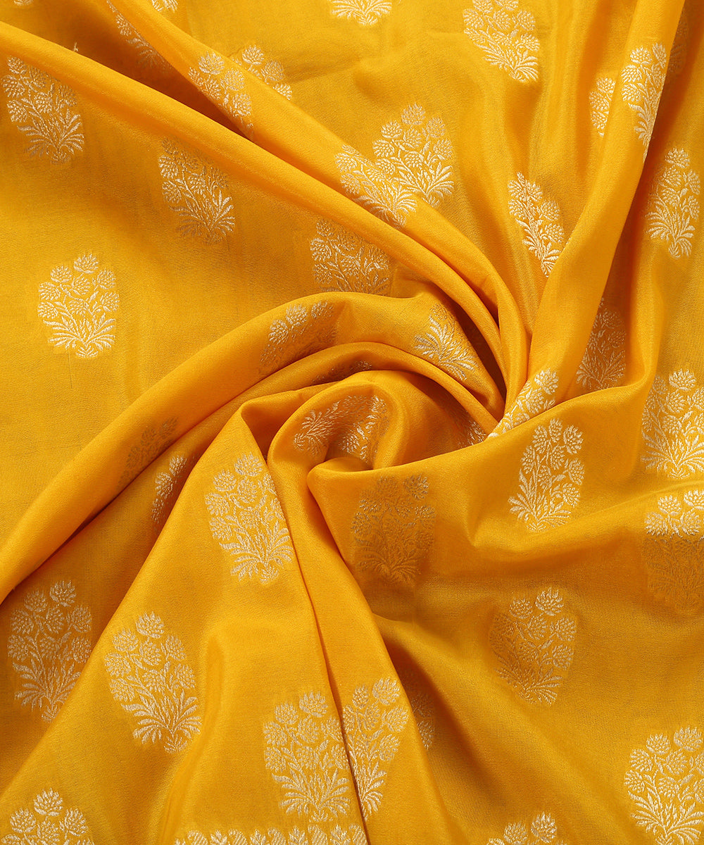 Yellow_Handloom_Katan_Georgette_Banarasi_Dupatta_with_Floral_Booti_WeaverStory_05