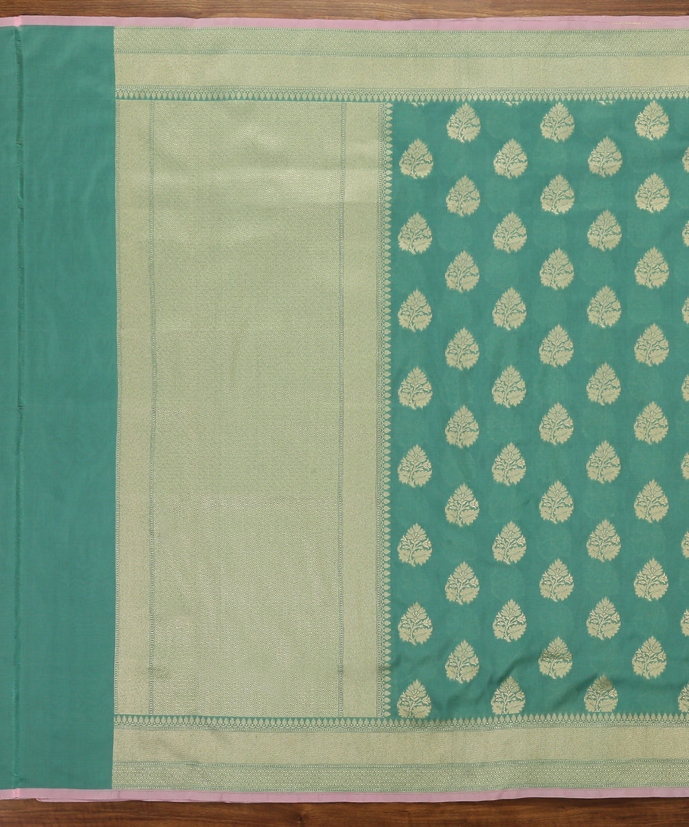 Handloom_Green_Katan_Georgette_Banarasi_Dupatta_with_Paan_Booti_WeaverStory_02