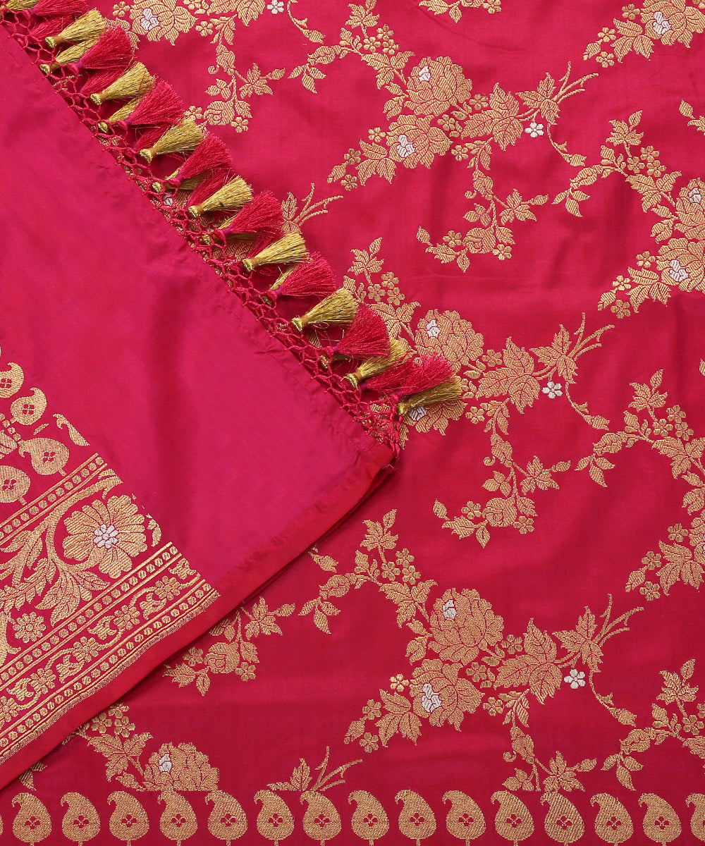 Handloom_Pink_Pure_Katan_Silk_Kadhwa_Jangla_Banarasi_Dupatta_WeaverStory_04