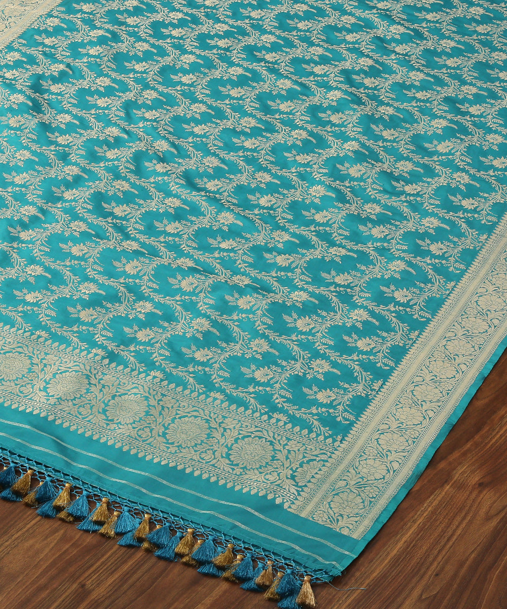 Handloom_Blue_Pure_Katan_Silk_Banarasi_Dupatta_with_Kadhwa_Jaal_WeaverStory_03