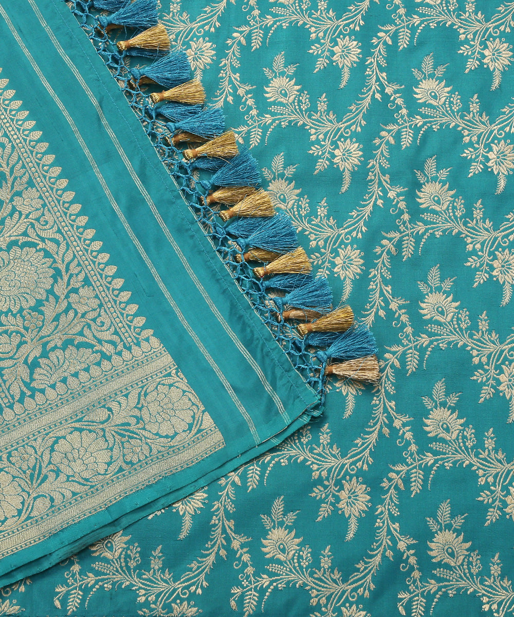 Handloom_Blue_Pure_Katan_Silk_Banarasi_Dupatta_with_Kadhwa_Jaal_WeaverStory_04