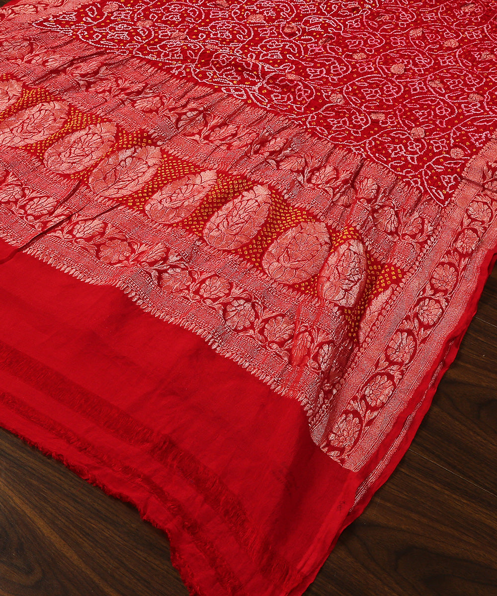 Red_Handloom_Kadhwa_Boota_Banarasi_Bandhej_Georgette_Dupatta_WeaverStory_03