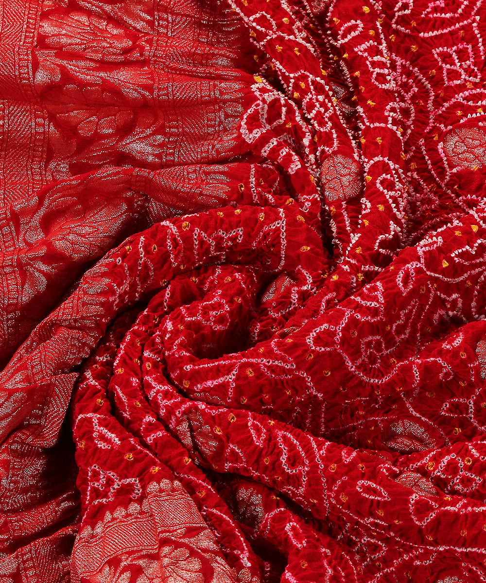 Red_Handloom_Kadhwa_Boota_Banarasi_Bandhej_Georgette_Dupatta_WeaverStory_05
