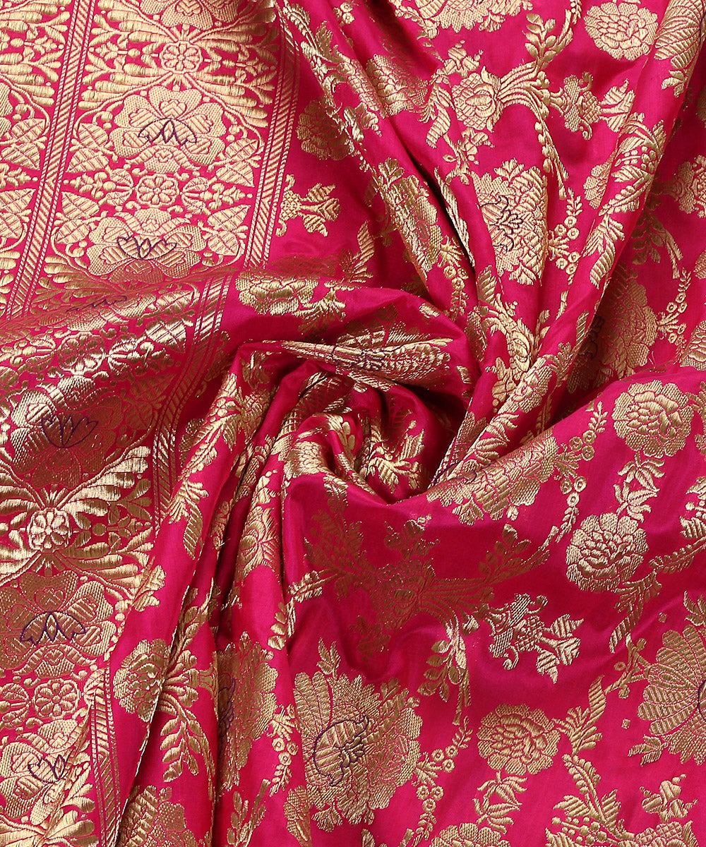 Handloom_Rani_Pink_Pure_Katan_Silk_Odhna_Jangla_Banarasi_Dupatta_WeaverStory_05
