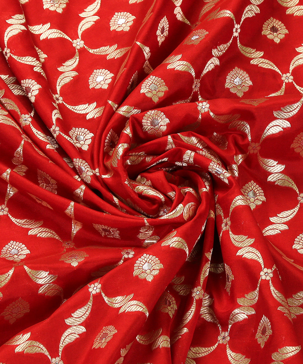 Handloom_Red_Pure_Katan_Silk_Banarasi_Dupatta_with_Cutwork_Jaal_WeaverStory_05