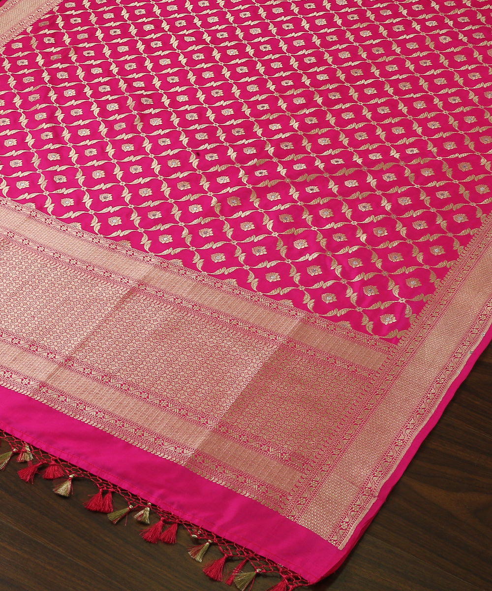 Rani_Pink_Handloom_Pure_Katan_Silk_Banarasi_Dupatta_with_Cutwork_Jaal_WeaverStory_03