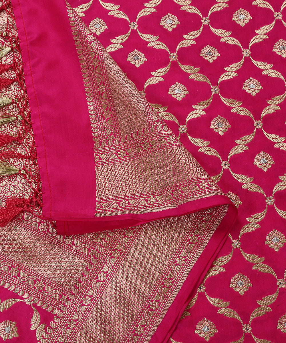 Rani_Pink_Handloom_Pure_Katan_Silk_Banarasi_Dupatta_with_Cutwork_Jaal_WeaverStory_04