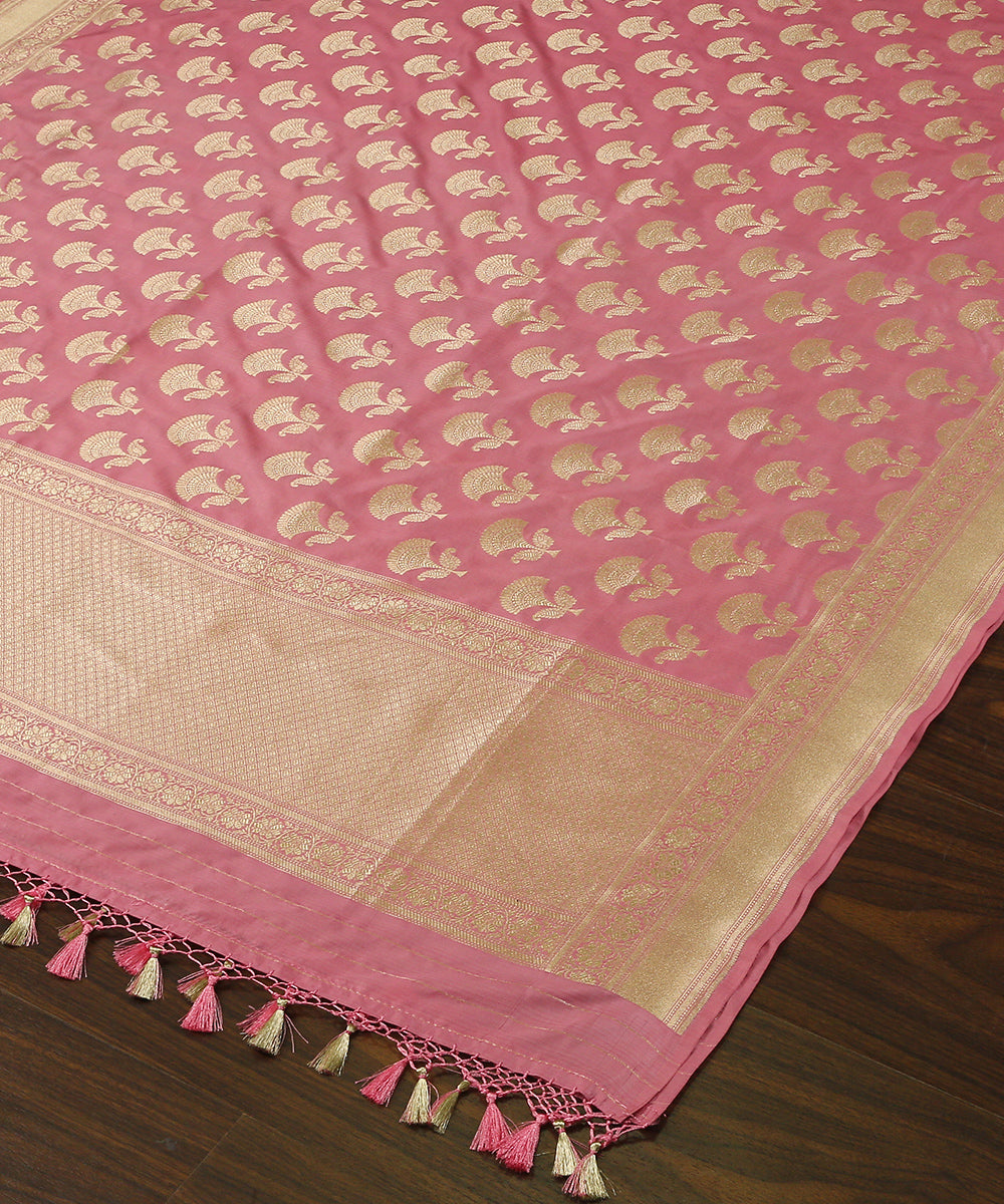 Handloom_Rose_Pink_Pure_Katan_Silk_Banarasi_Dupatta_with_Cutwork_Booti_WeaverStory_03