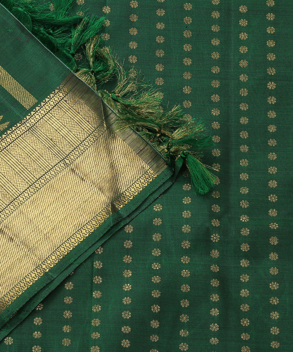 Handloom_Emerald_Green_Pure_Zari_Kanjivaram_Dupatta_With_Gold_Border_And_Booti_WeaverStory_04