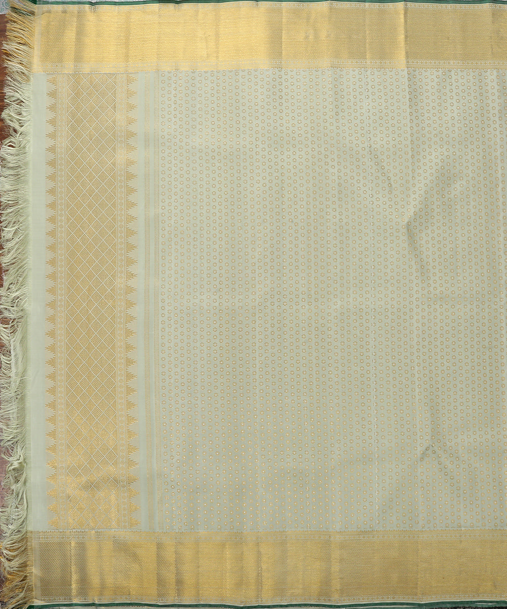 Pista_Handloom_Pure_Zari_Kanjivaram_Dupatta_With_Gold_And_Silver_Zari_Rudraksh_Motifs_WeaverStory_02