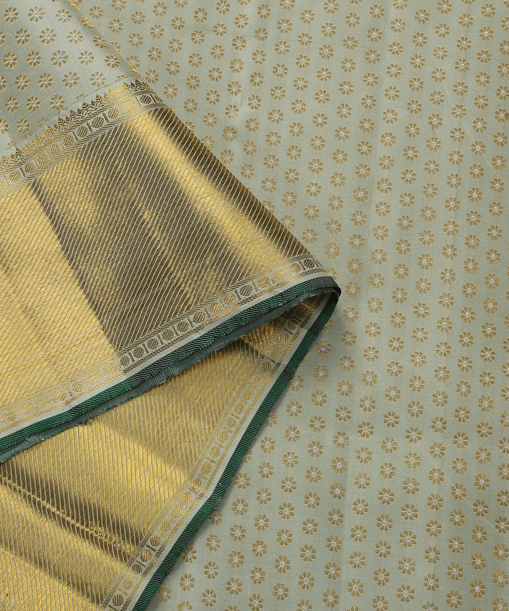 Pista_Handloom_Pure_Zari_Kanjivaram_Dupatta_With_Gold_And_Silver_Zari_Rudraksh_Motifs_WeaverStory_04