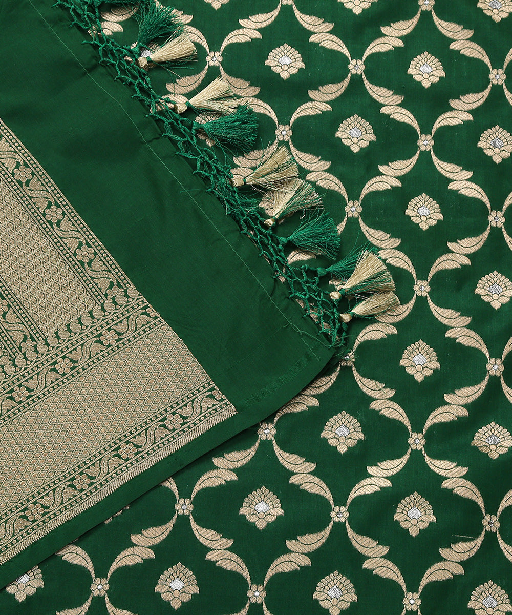 Handloom_Green_Pure_Katan_Silk_Banarasi_Dupatta_With_Jangla_Design_WeaverStory_04