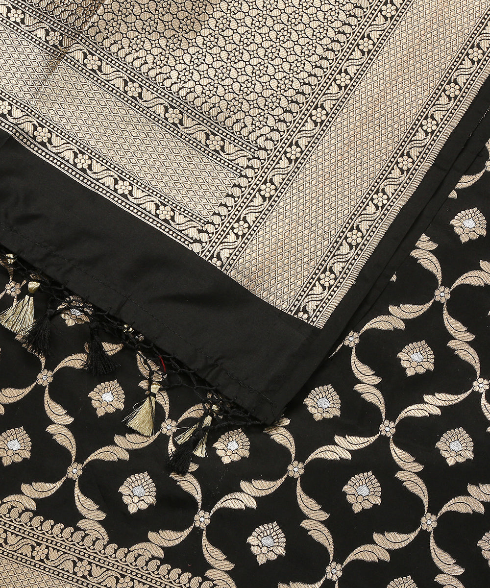 Black_Handloom_Pure_Katan_Silk_Banarasi_Dupatta_with_Cutwork_Jaal_WeaverStory_04